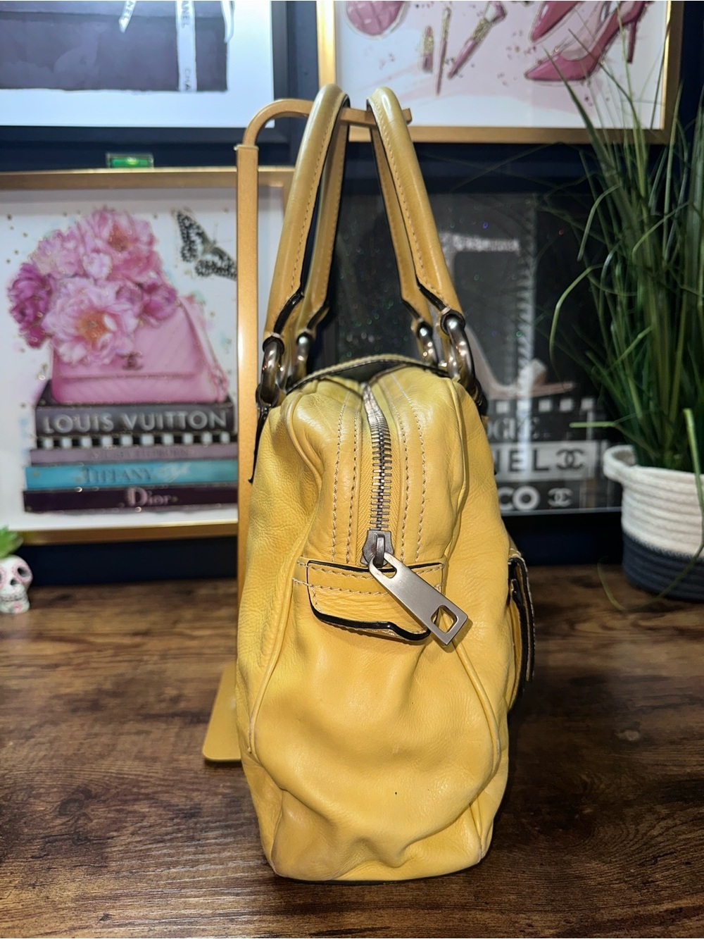 Vintage Marc Jacobs yellow Venetia Satchel - Picture 5 of 13